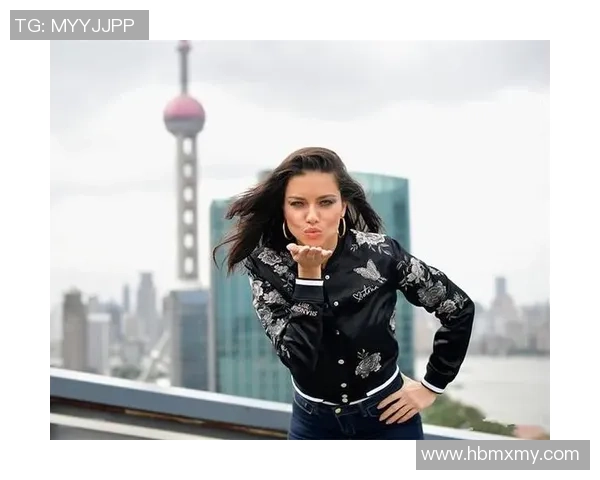 维密天使与足球明星男友的浪漫爱情故事揭秘与背后的甜蜜瞬间 维密天使与足球明星男友的浪漫爱情故事揭秘与背后的甜蜜瞬间